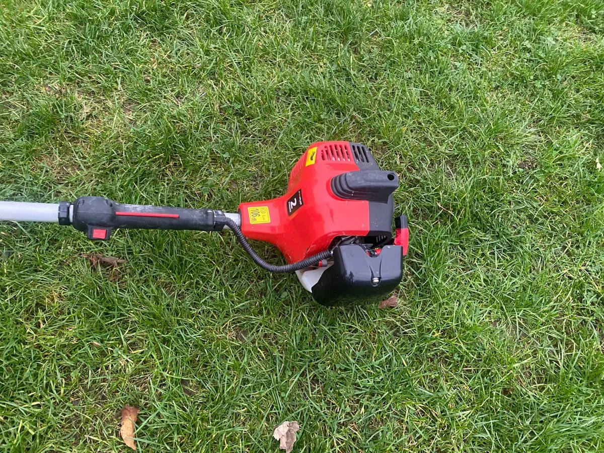 ProPlus Power petrol strimmer - Image 3