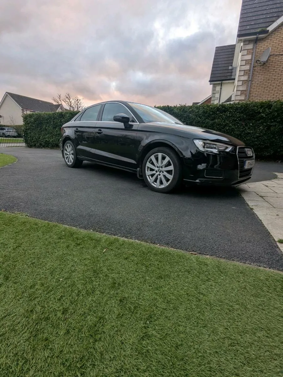 Audi A3 Saloon 2017 - low mileage - petrol - 1.0 - Image 3