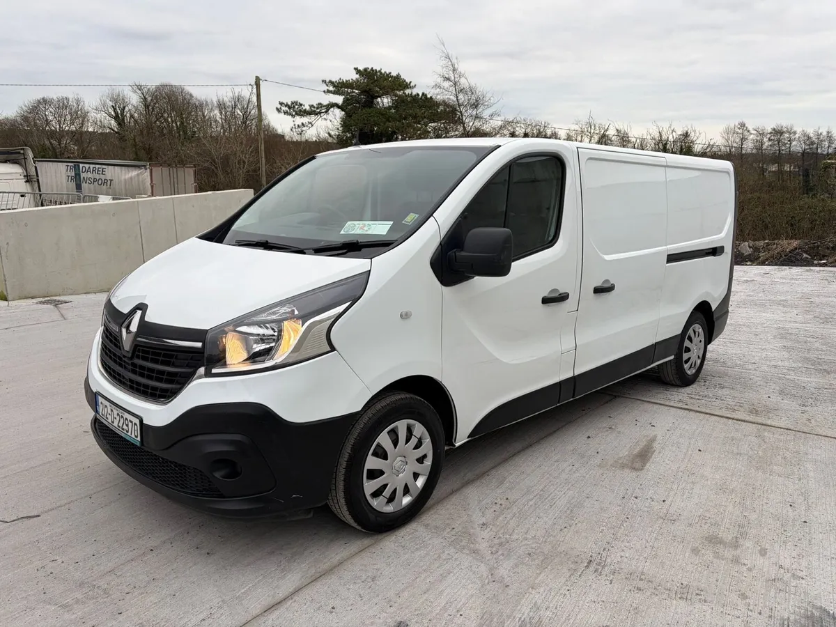 212 RENAULT TRAFFIC DOE 10-26 TAX 2-26 - Image 2