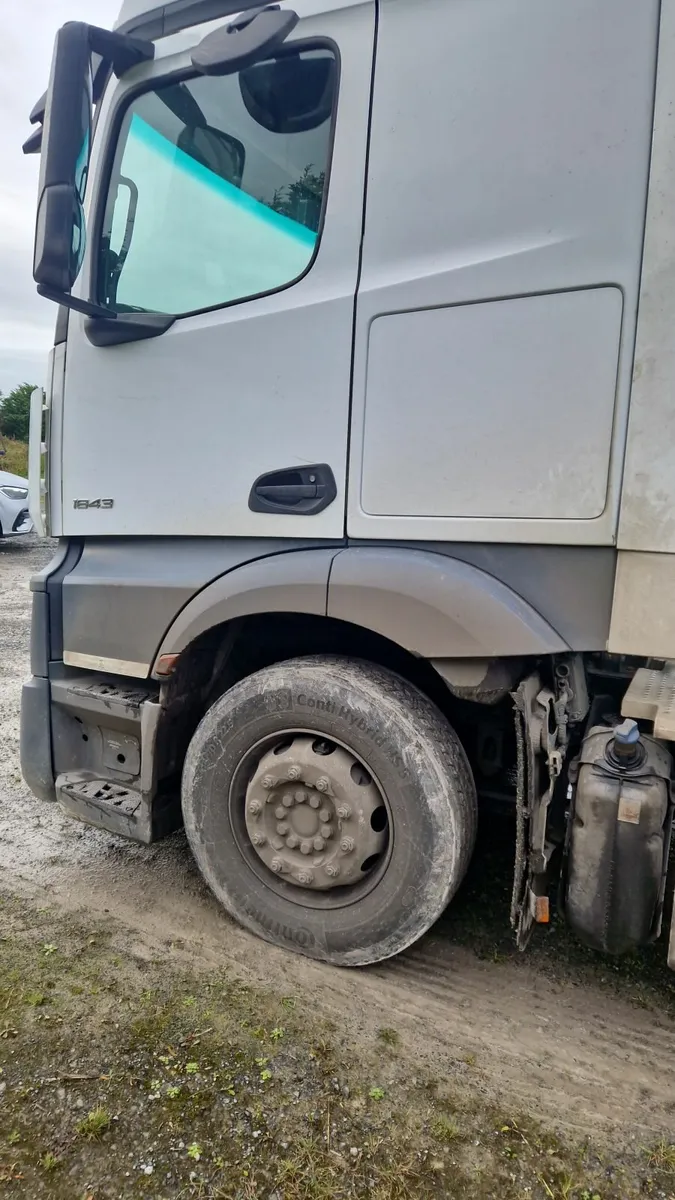 Mercedes-Benz Actros 2018 - Image 2