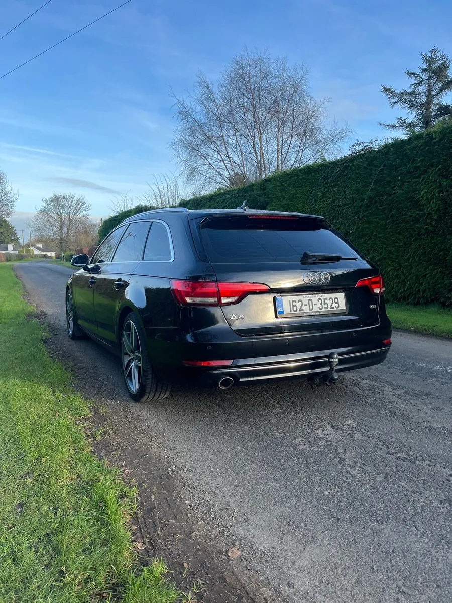 Audi A4 Estate - Image 4