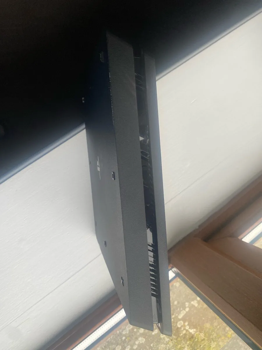 PlayStation 4 - Image 2