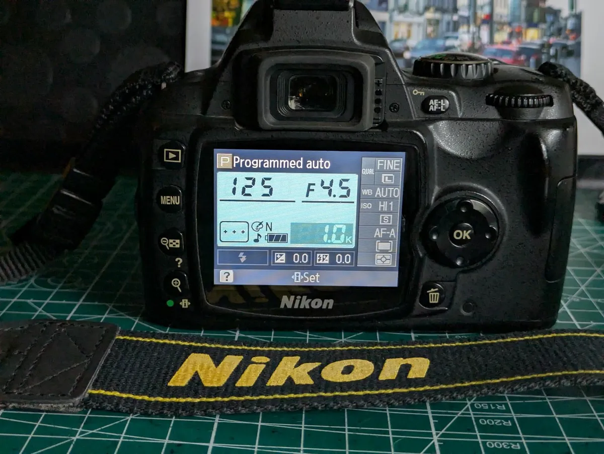 Nikon D40X 10MP CCD🌈 DSLR camera + 18-70mm zoom - Image 2