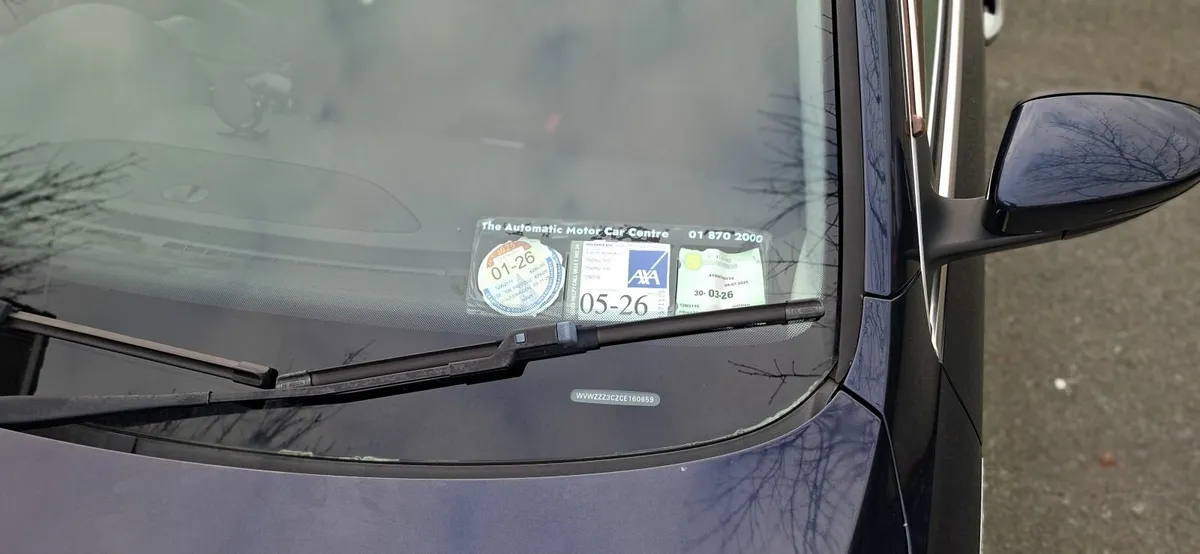 Volkswagen Passat 2012 - Image 3