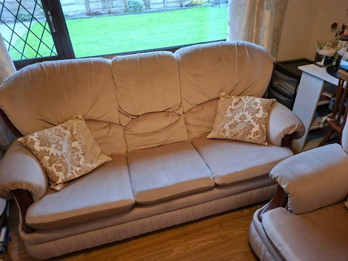 3 piece set of couches - Image 3