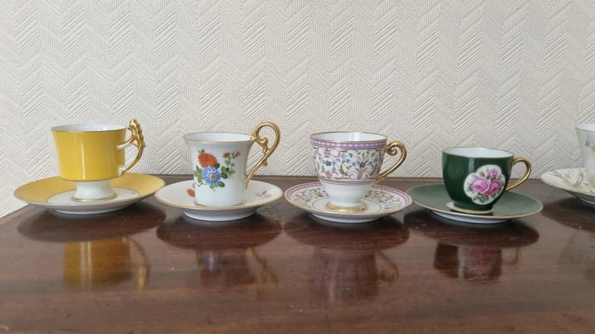 Vintage coffee cup set - Image 1