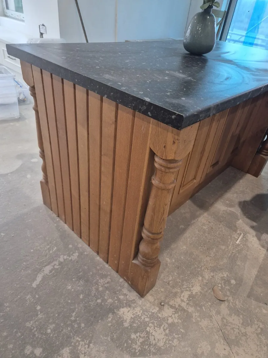 Kitchen island - Image 3