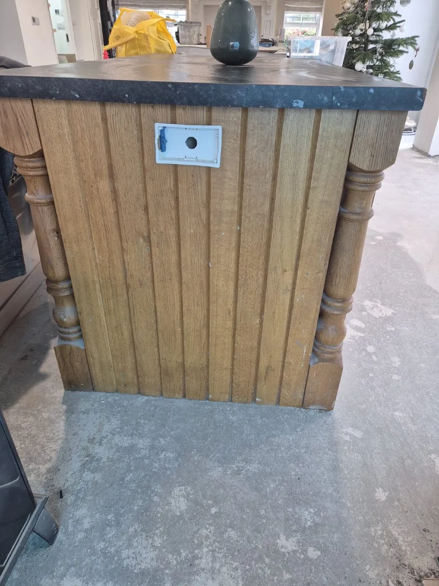 Kitchen island - Image 4