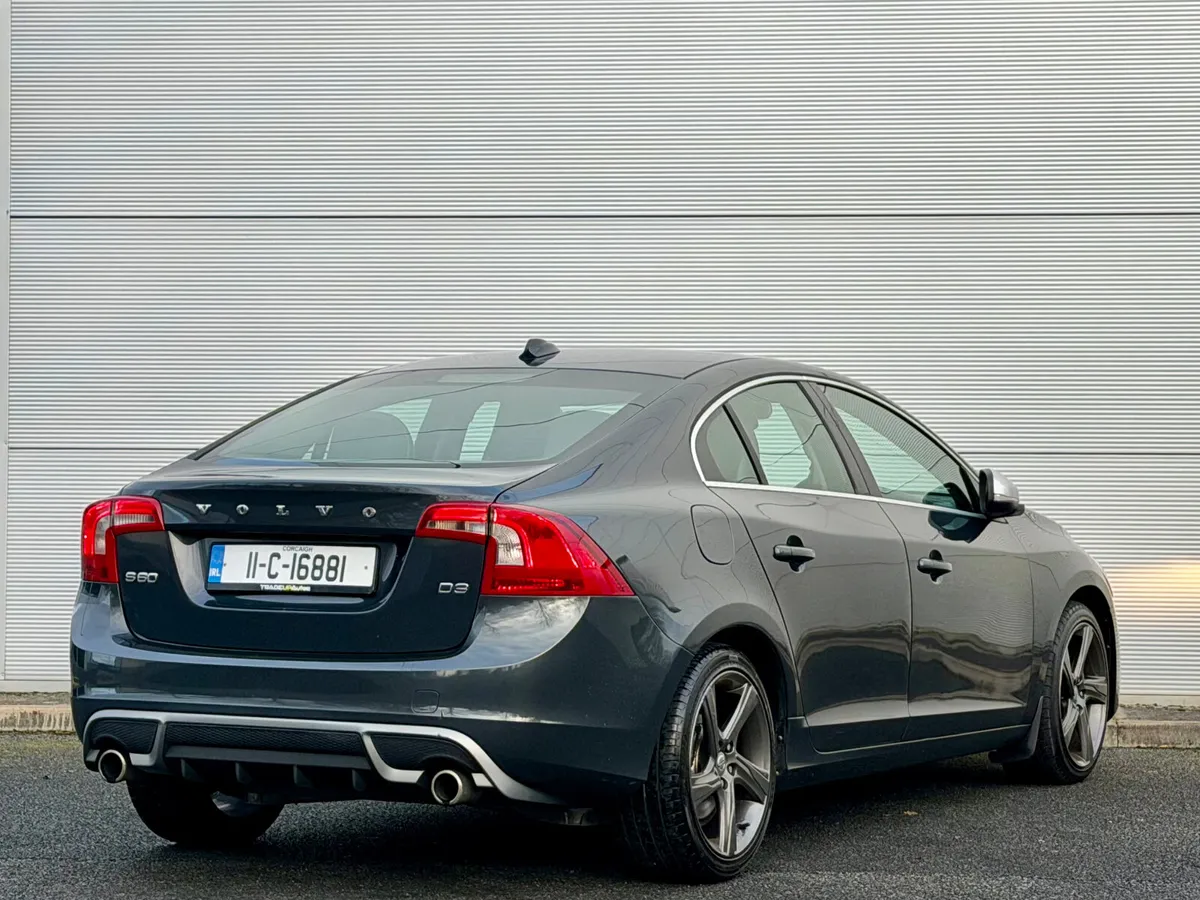 Volvo S60 R design 2.0d D3 - Image 3