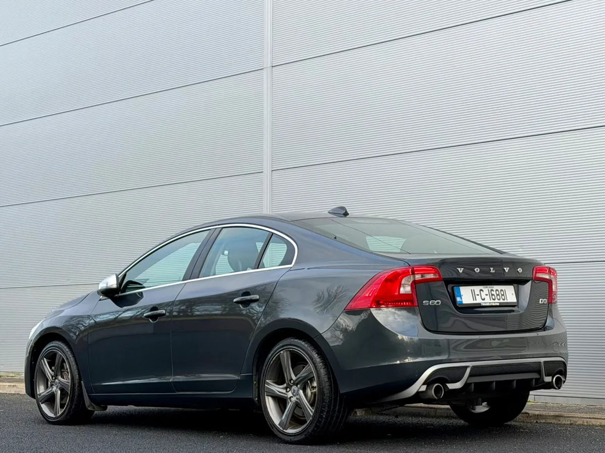 Volvo S60 R design 2.0d D3 - Image 4