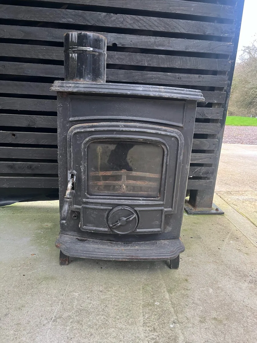 Mulberry Stove - Image 1