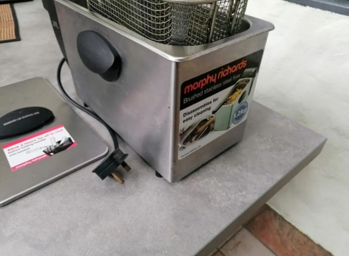 Morphy Richards Stainless Steel Fryer - Image 4
