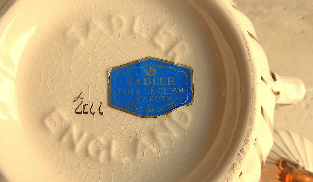 Vintage Sadler Pottery Large Tankard & Teapot - Image 4