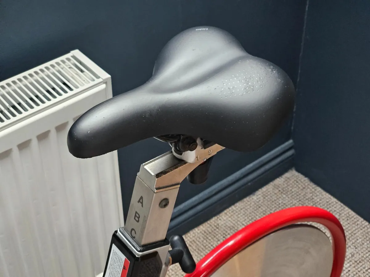 Keiser M3 indoor spin bike - Image 3