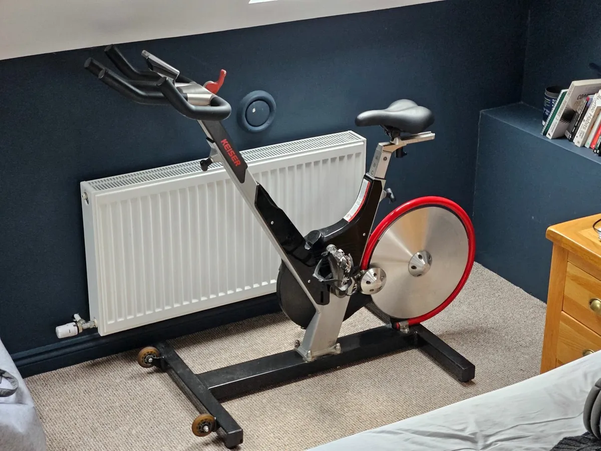 Keiser M3 indoor spin bike - Image 4