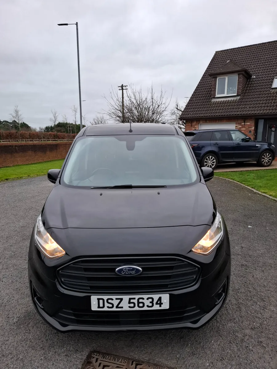 2019 Ford Transit Connect limited - Image 2