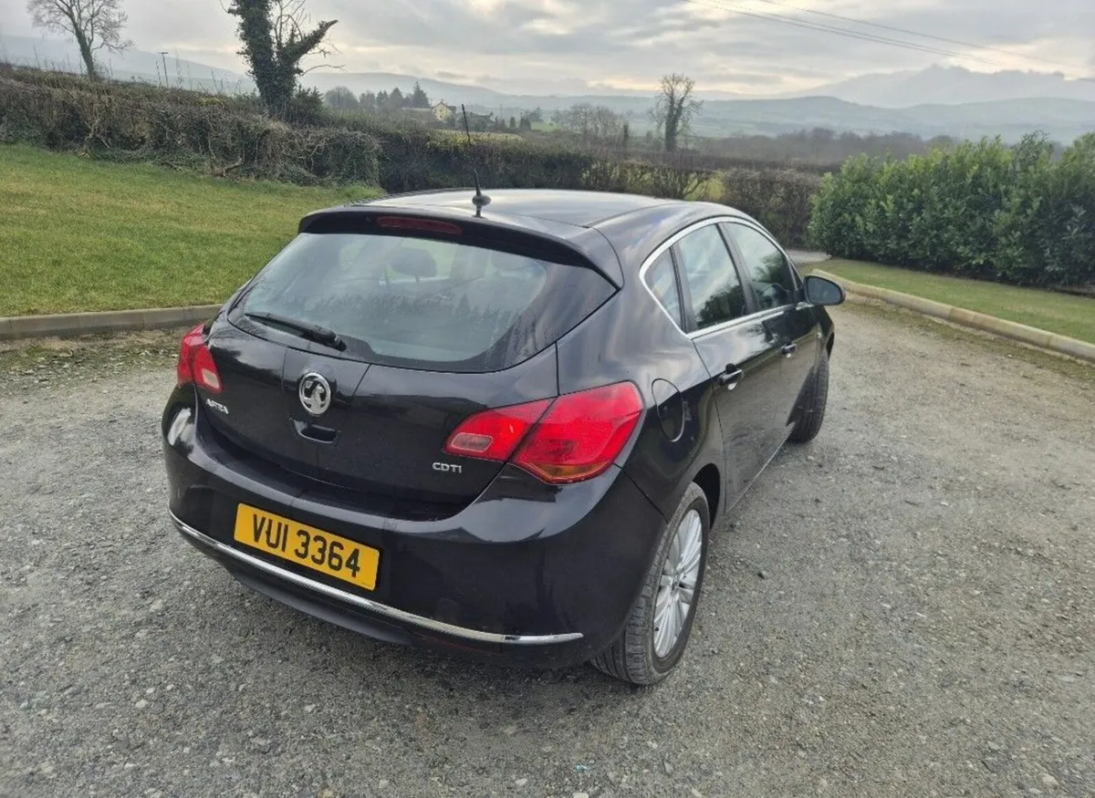Vauxhall Astra 2014 - Image 3