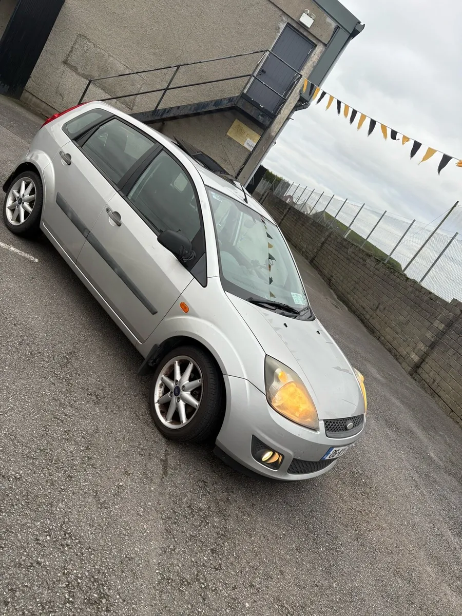 Ford Fiesta - Image 1
