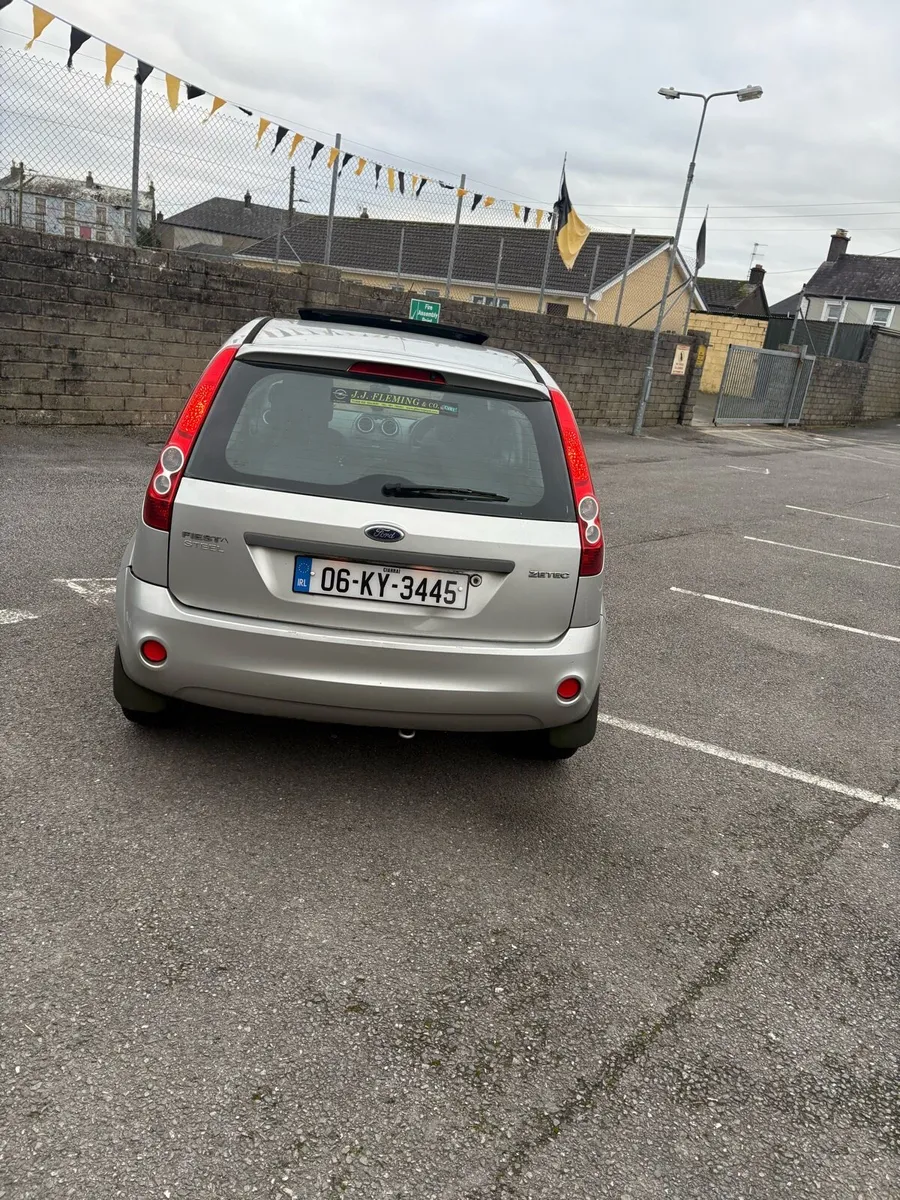 Ford Fiesta - Image 4