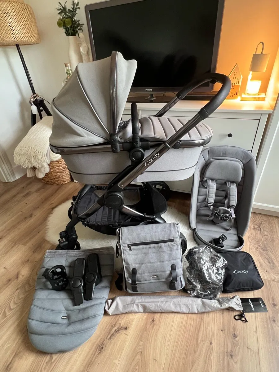 ICANDY 7 LIGHT GREY ALMOST BRAND NEW - Image 1