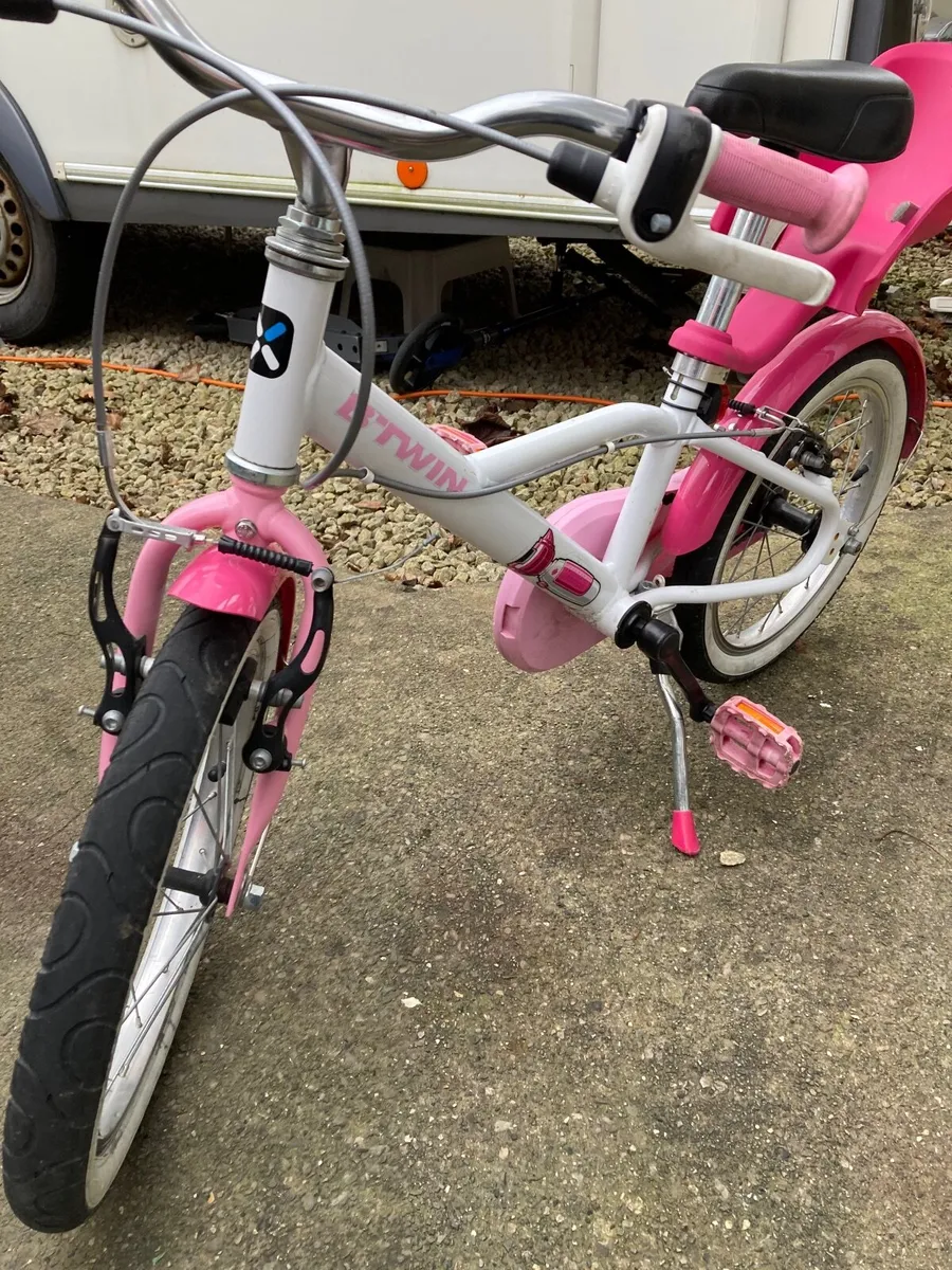 Girls bike - Image 1