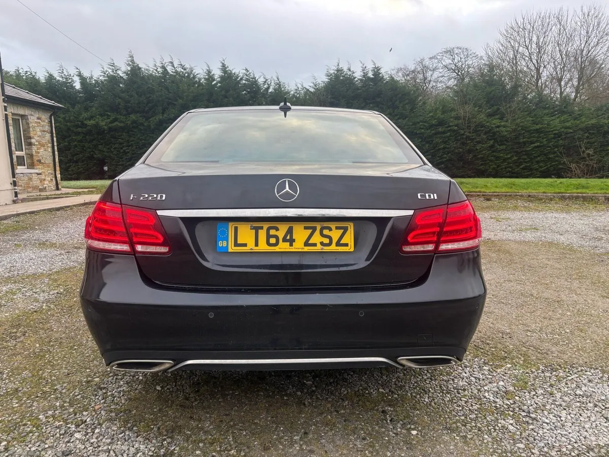 Mercedes E220D - Image 2