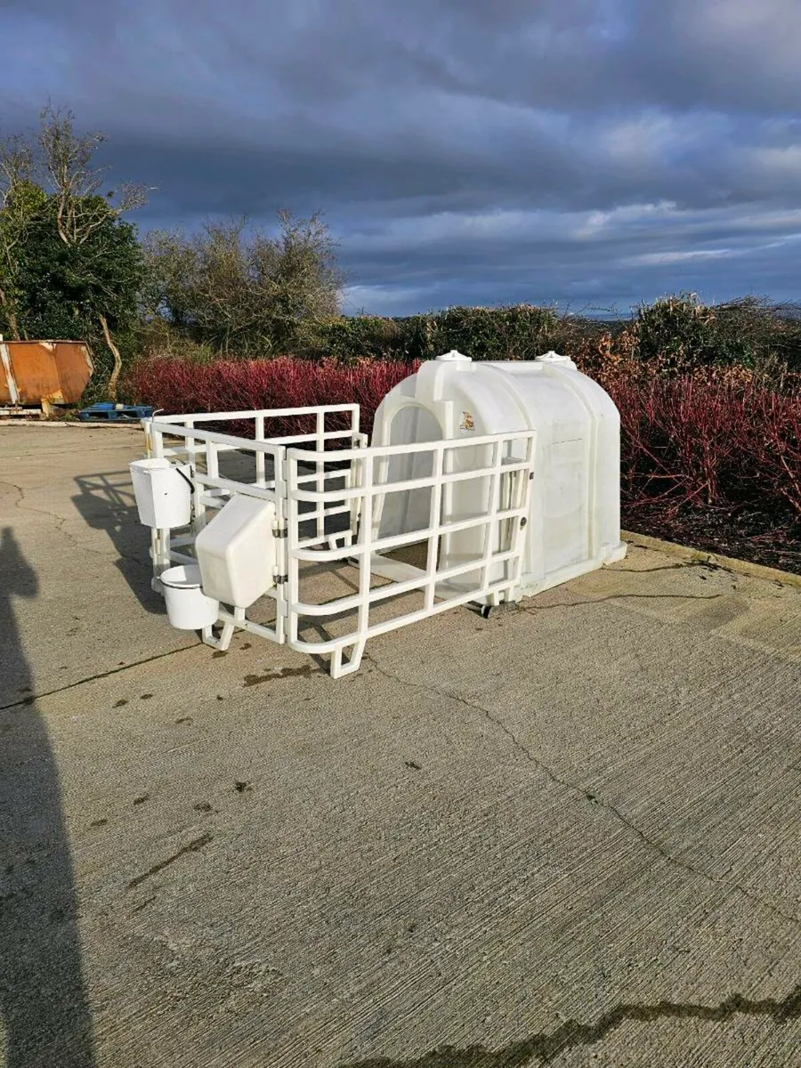 Calf Hutch - Image 1