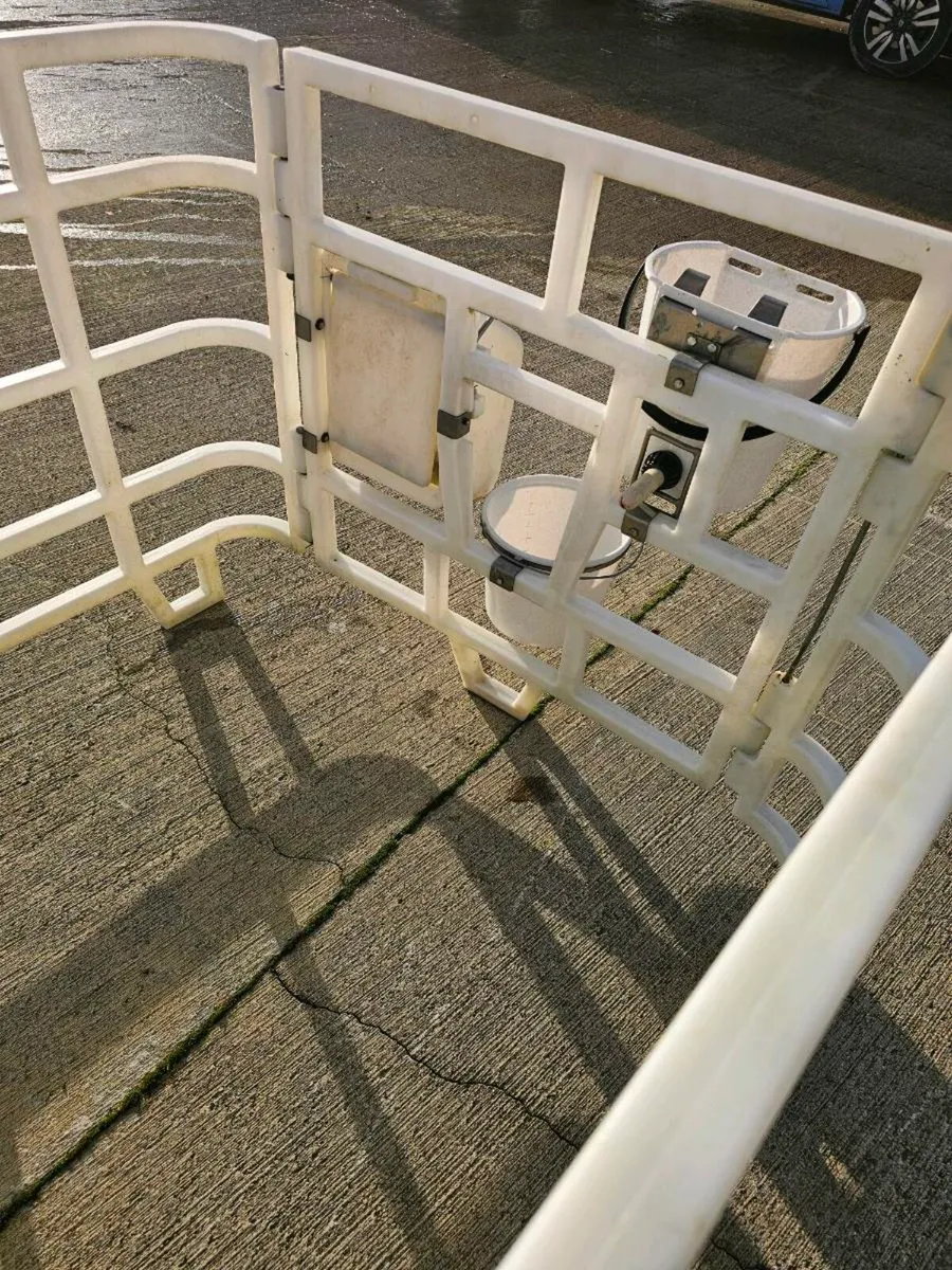 Calf Hutch - Image 4