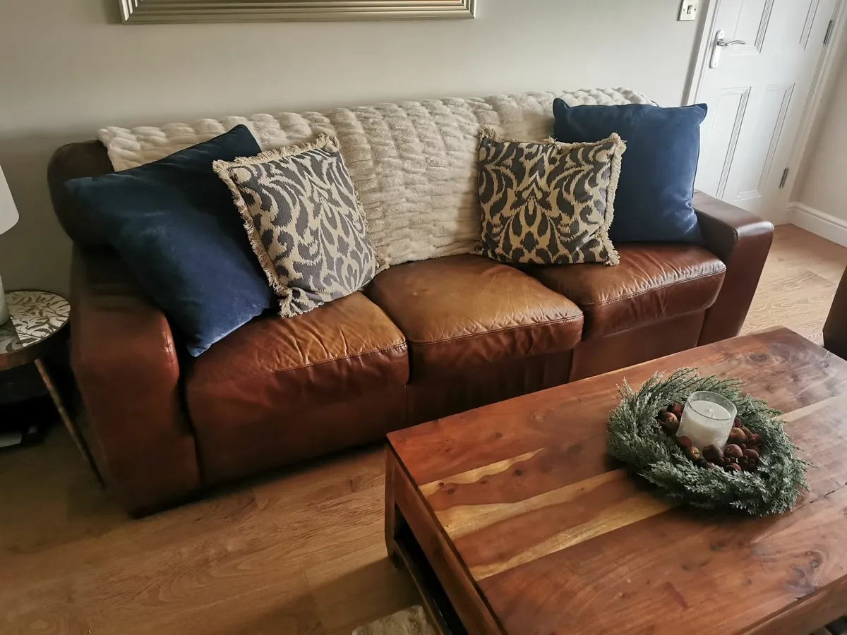 3 & 2 Seater Leather tan suite - Image 1