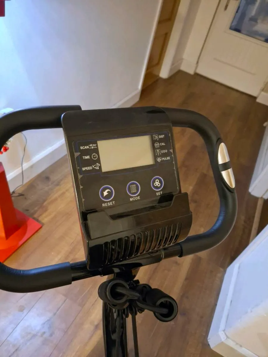 Exercise bike - Image 2