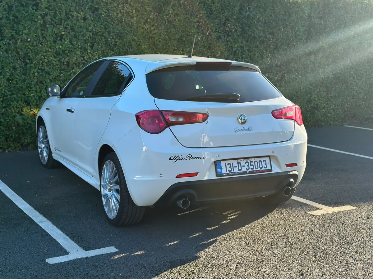 Alfa Romeo Giulietta High Spec 5 Doors  NCT 01/26 - Image 4