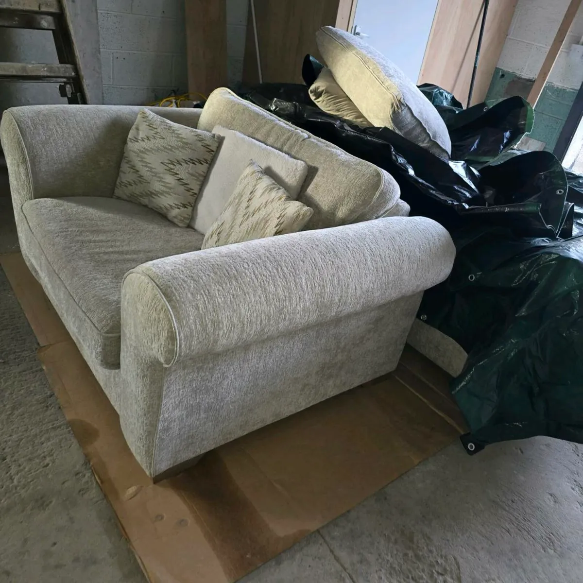3 seater and 1.5 seater - Image 2