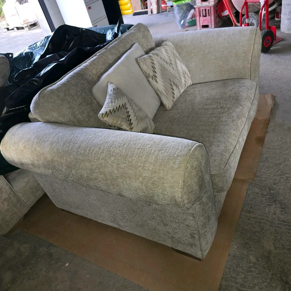 3 seater and 1.5 seater - Image 3