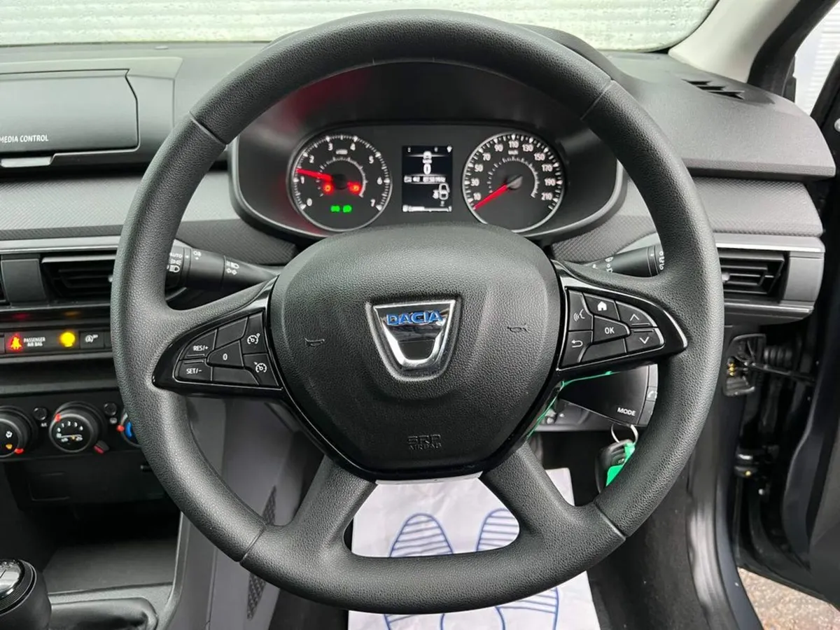 Dacia Sandero ESSENTIAL 1.0 TCE // CRUISE CONTROL - Image 4