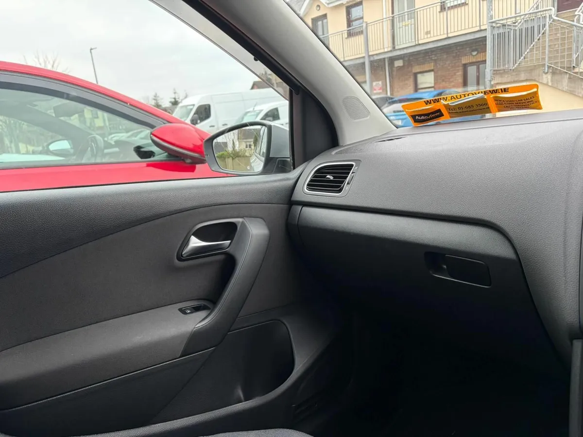 Volkswagen Polo Automatic | Well Maintained - Image 4