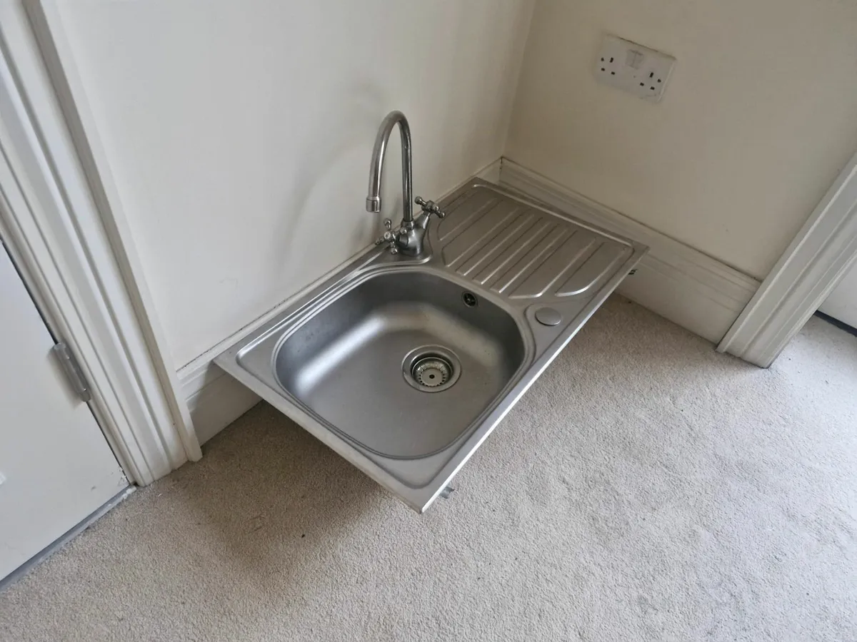 Kitchen sink - Image 4
