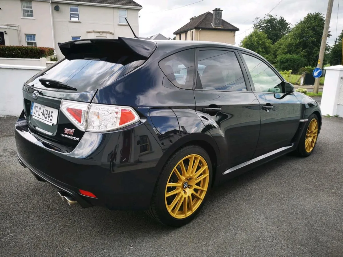 07 Subaru Impreza 2.5 STI Type UK - Image 2