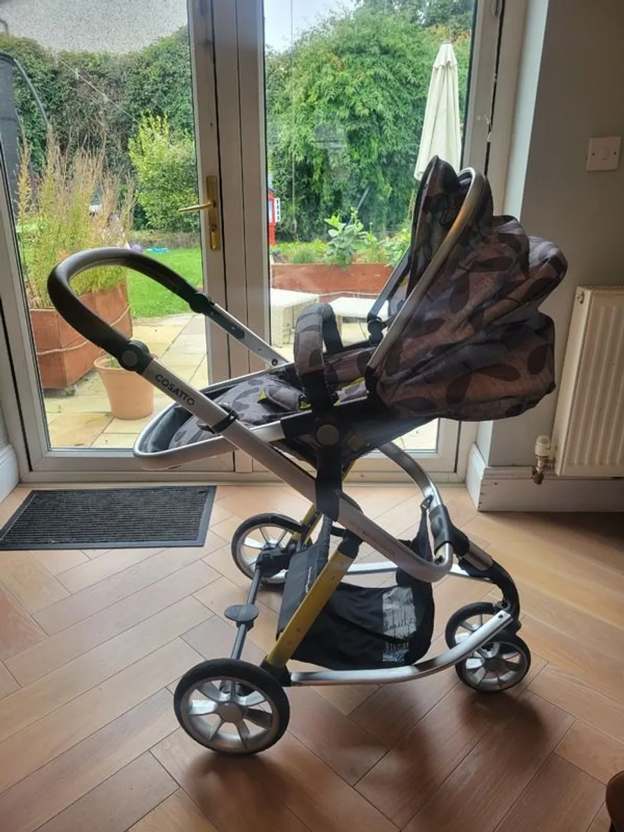 REDUCED Cosatto Giggle 3 travel system - Image 2