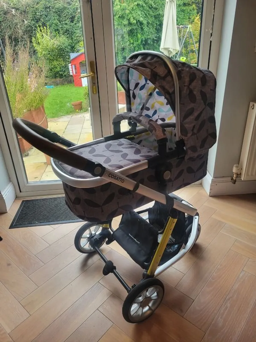REDUCED Cosatto Giggle 3 travel system - Image 3