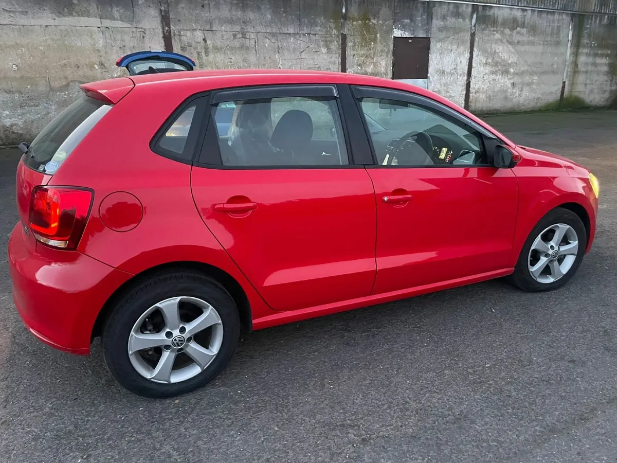Volkswagen Polo Automatic (2012) – 93,409 KM - Image 3