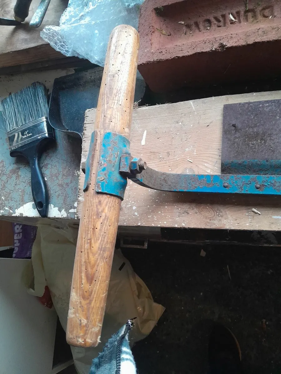 Vintage  hay knife - Image 2