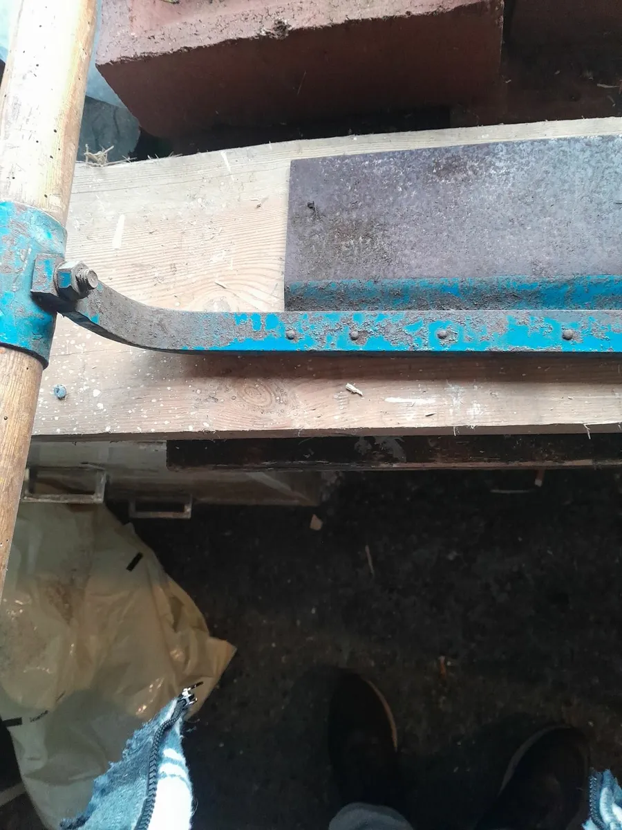 Vintage  hay knife - Image 4