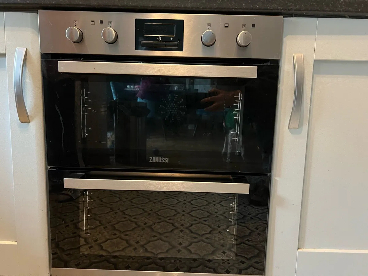 ZANUSSI DOUBLE OVEN - Image 2