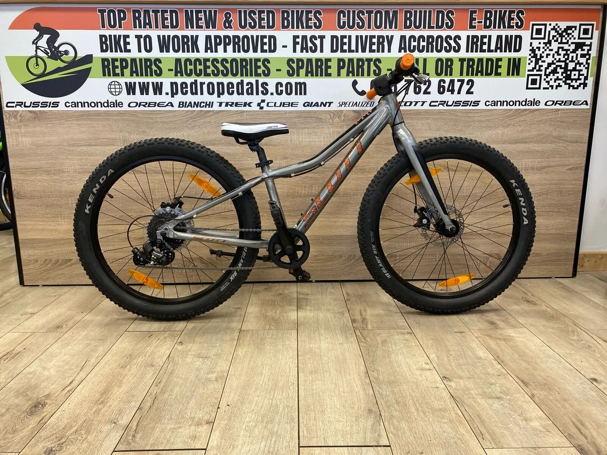 Scott roxter (like new) - Image 1