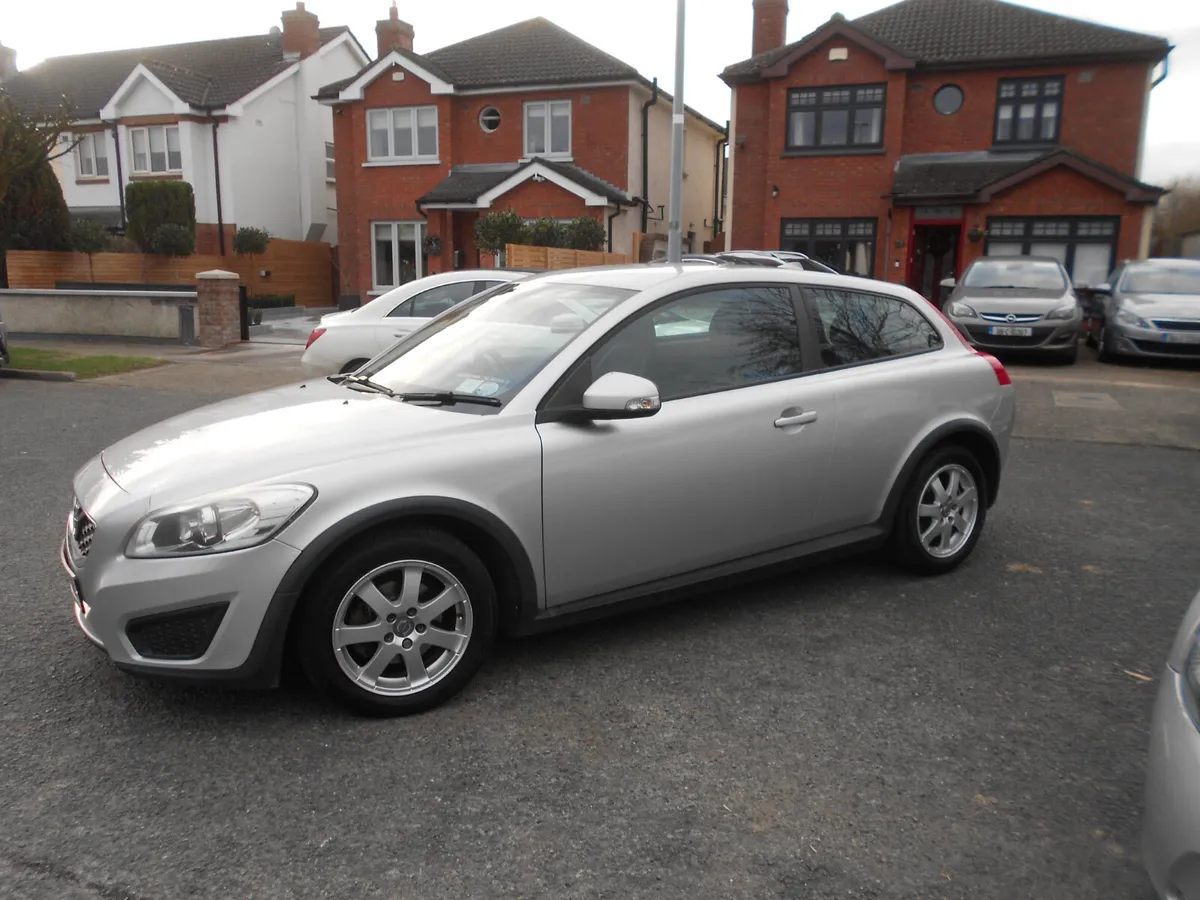 Volvo C30 2011 - Image 1