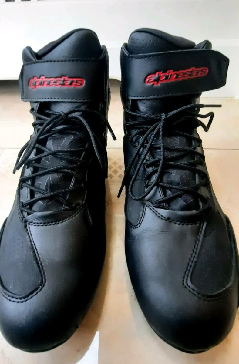 Motorcycle Alpinestars boots  Size 45 - Image 4