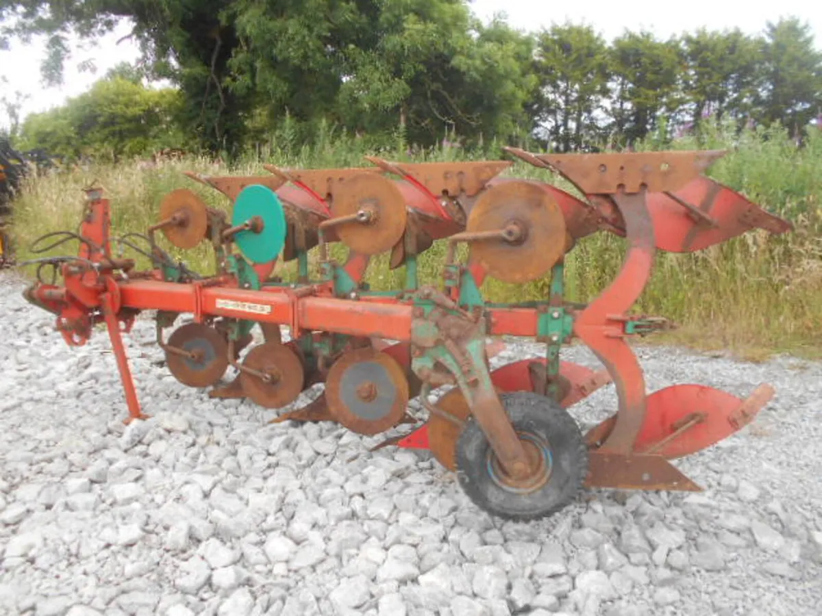 KVERNELAND 4F X 14"E NO 8 - Image 1