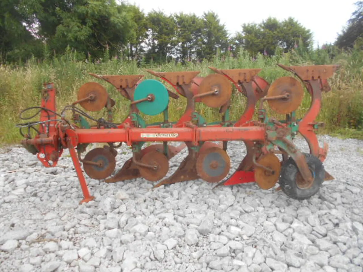 KVERNELAND 4F X 14"E NO 8 - Image 2