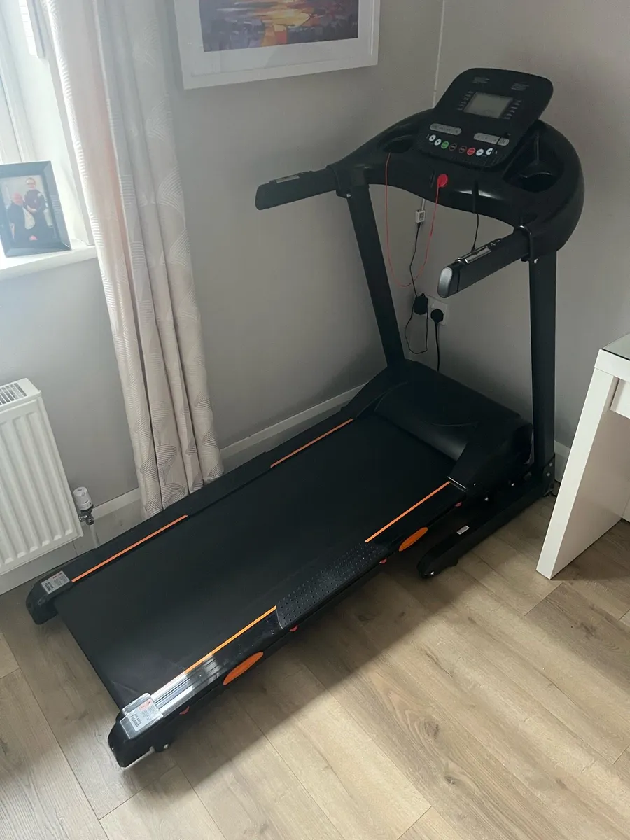 Treadmill - Image 1