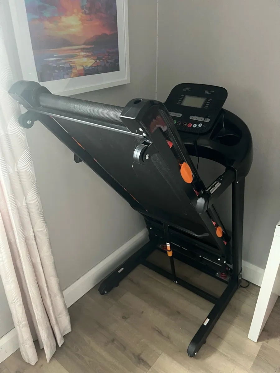 Treadmill - Image 2